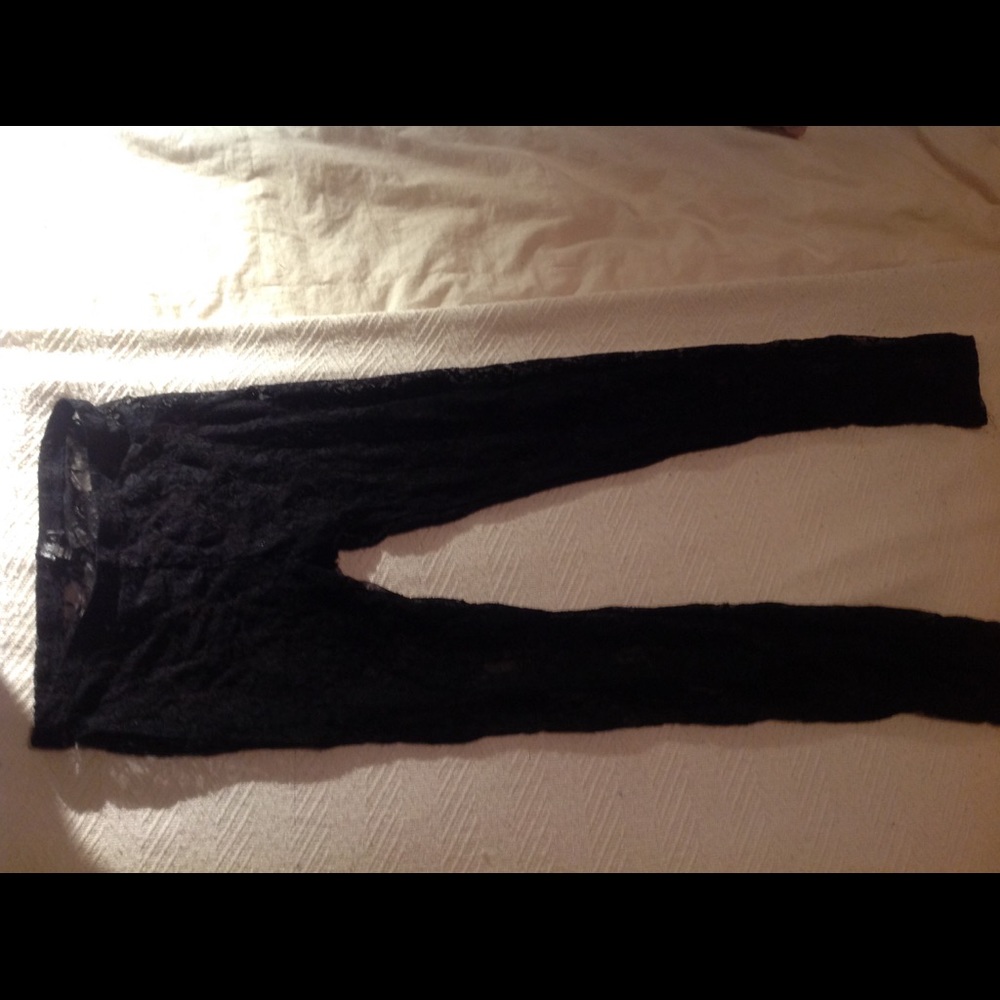 Lace legging